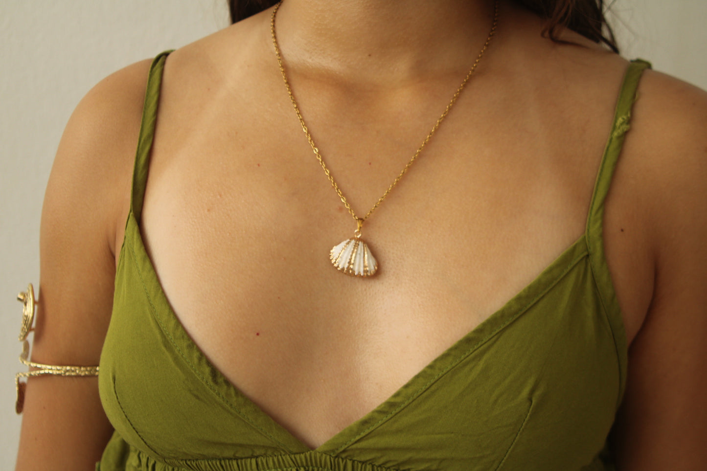 caracoles necklace