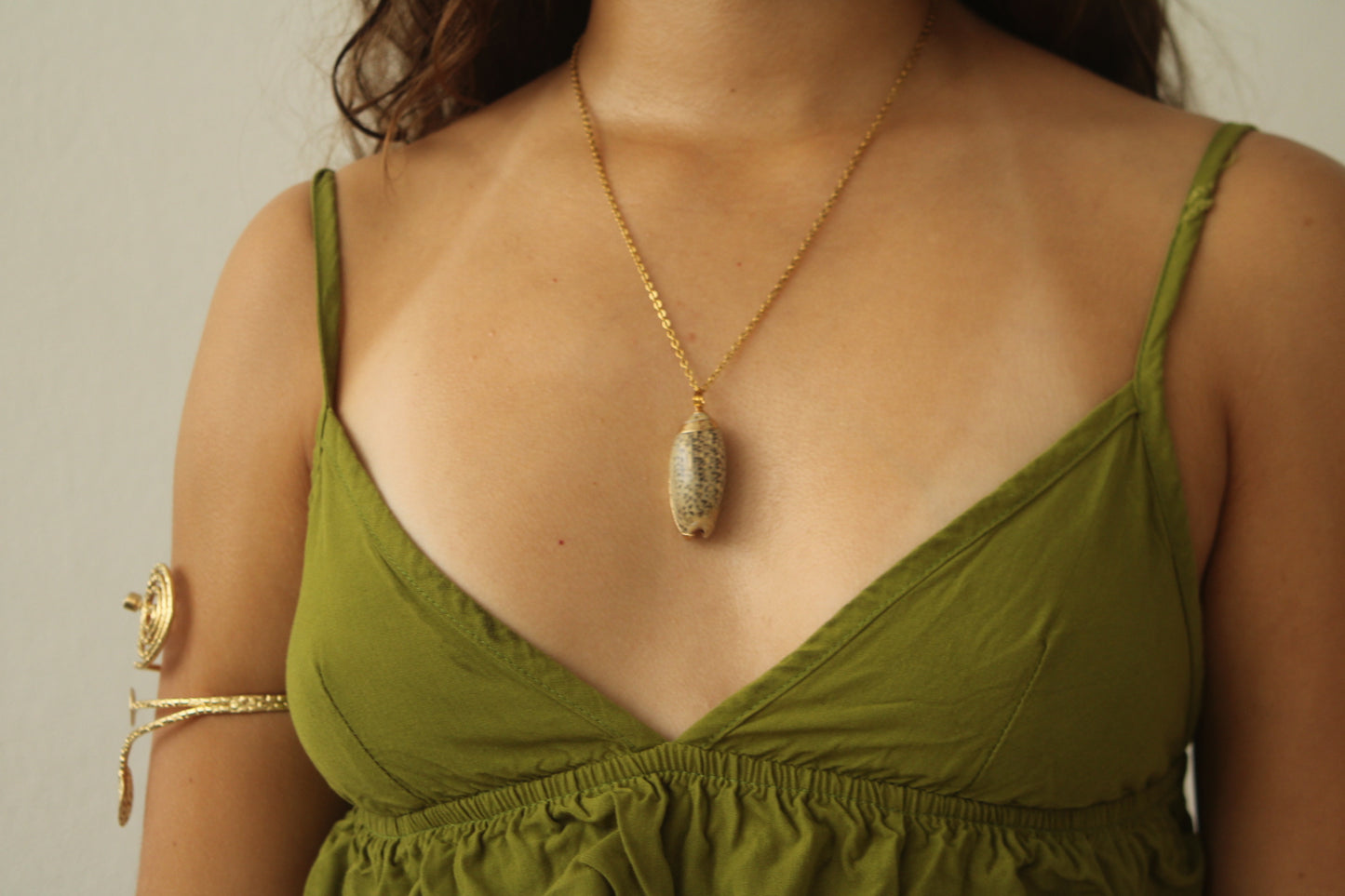 caracoles necklace