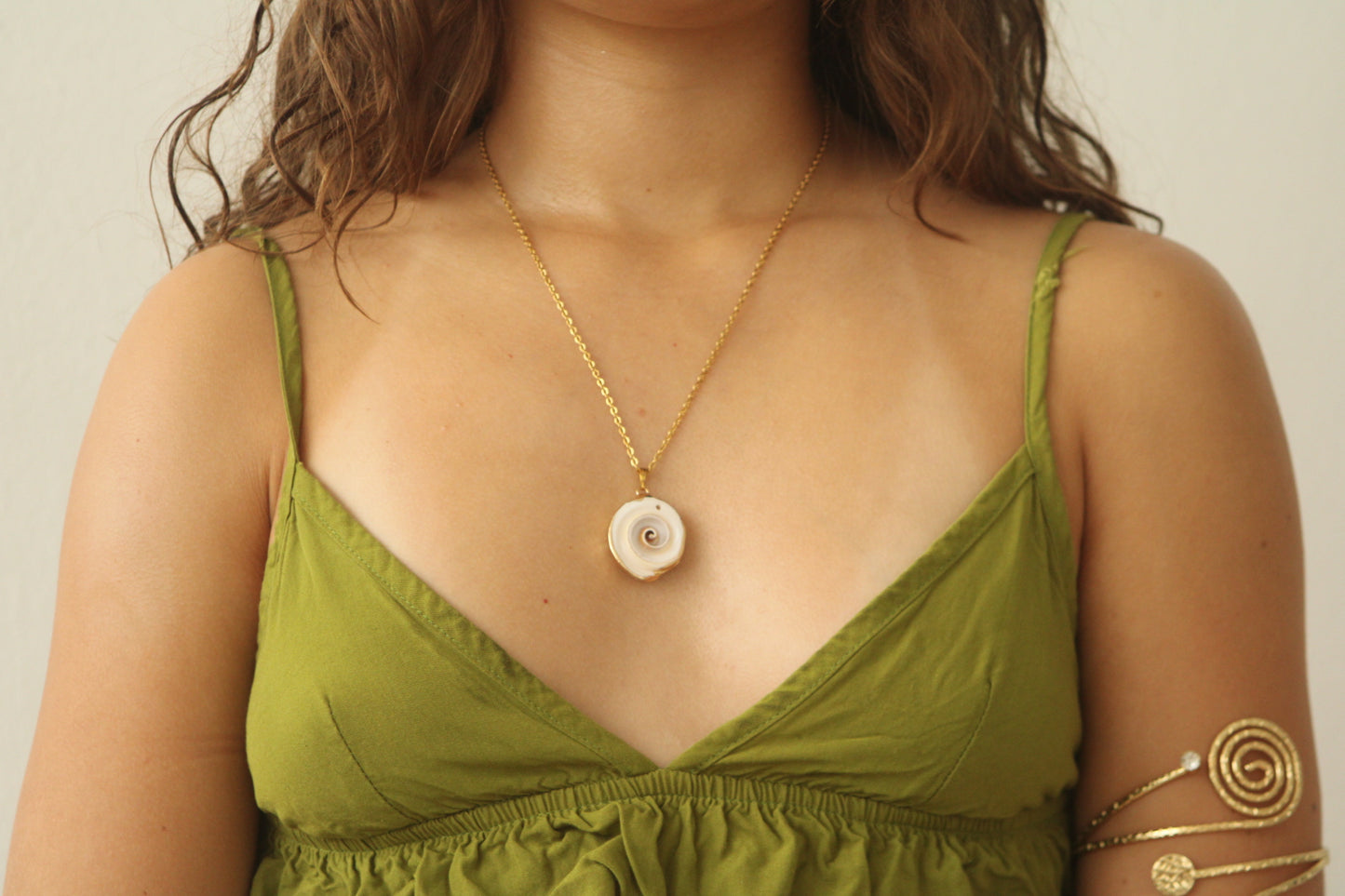 caracoles necklace