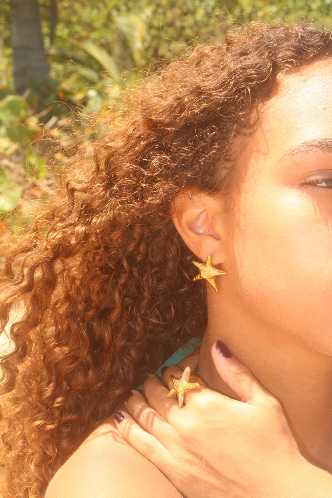 estrella de mar earrings